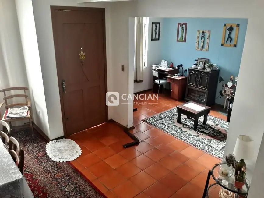 Casa com 3 quartos à venda, 185m2 em Camobi, Santa Maria - RS - imagem 9 Foto 9 de Casa com 3 quartos à venda, 185m2 em Camobi, Santa Maria - RS