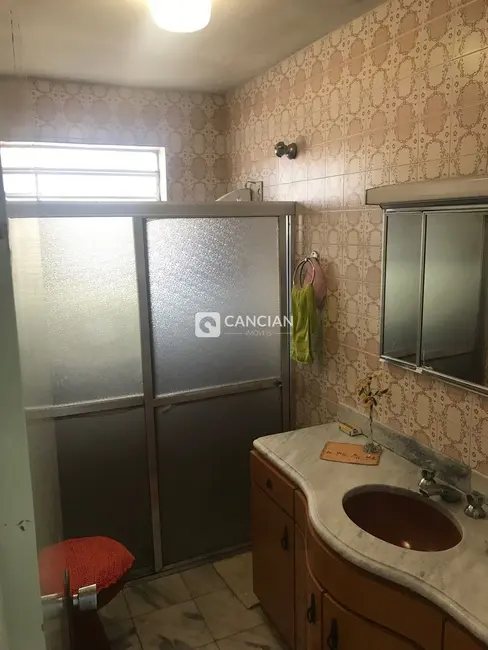 Casa com 4 quartos à venda, 240m2 em Noal, Santa Maria - RS - imagem 8 Foto 8 de Casa com 4 quartos à venda, 240m2 em Noal, Santa Maria - RS