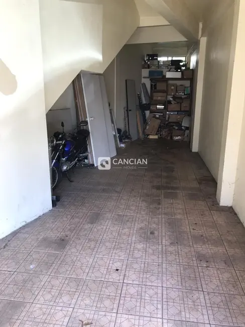 Casa com 3 quartos à venda, 239m2 em Duque de Caxias, Santa Maria - RS - imagem 7 Foto 7 de Casa com 3 quartos à venda, 239m2 em Duque de Caxias, Santa Maria - RS