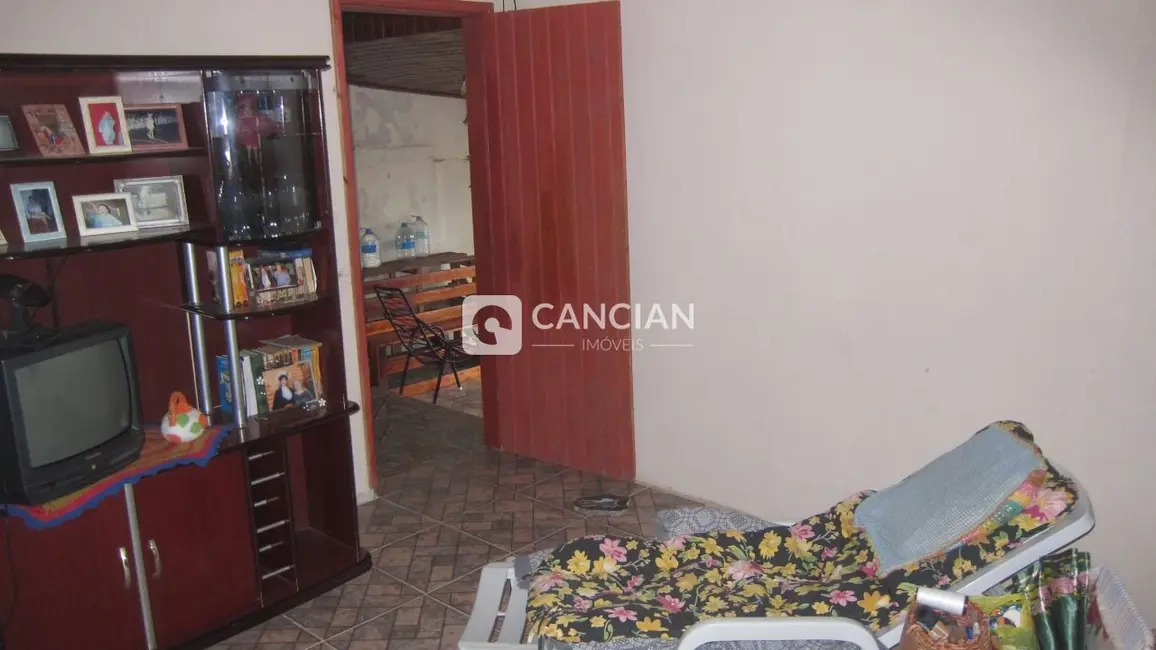 Casa com 4 quartos à venda, 150m2 em Pinheiro Machado, Santa Maria - RS - imagem 4 Foto 4 de Casa com 4 quartos à venda, 150m2 em Pinheiro Machado, Santa Maria - RS