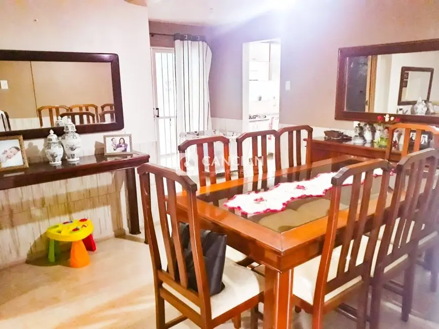 Foto 6 de Casa com 4 quartos à venda, 223m2 em Salgado Filho, Santa Maria - RS