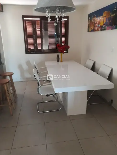 Casa com 3 quartos à venda, 210m2 em Nossa Senhora do Rosário, Santa Maria - RS - imagem 7 Foto 7 de Casa com 3 quartos à venda, 210m2 em Nossa Senhora do Rosário, Santa Maria - RS