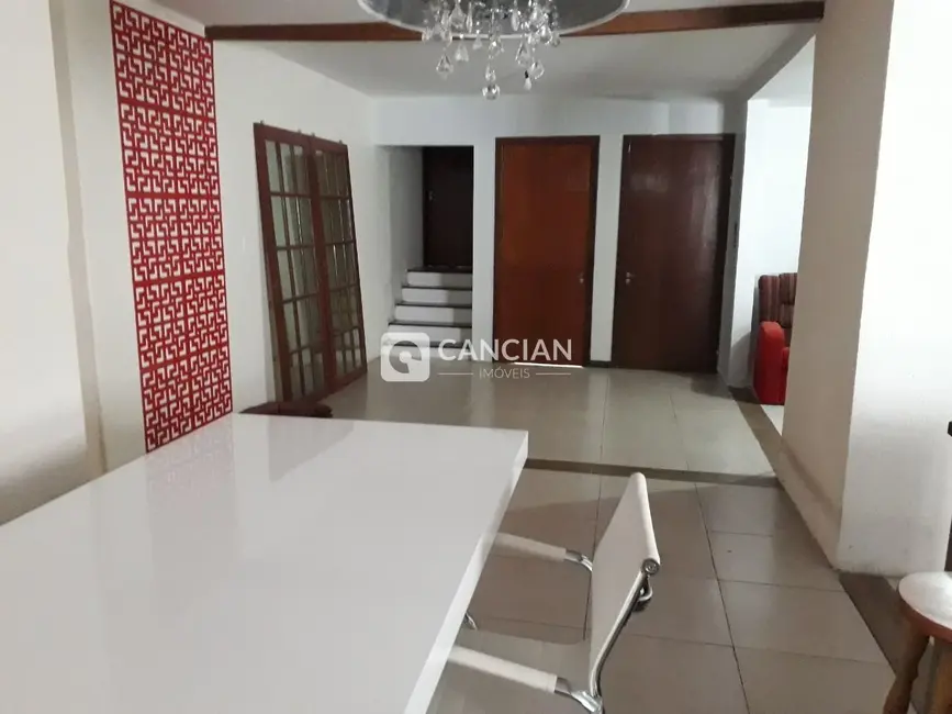 Casa com 3 quartos à venda, 210m2 em Nossa Senhora do Rosário, Santa Maria - RS - imagem 8 Foto 8 de Casa com 3 quartos à venda, 210m2 em Nossa Senhora do Rosário, Santa Maria - RS