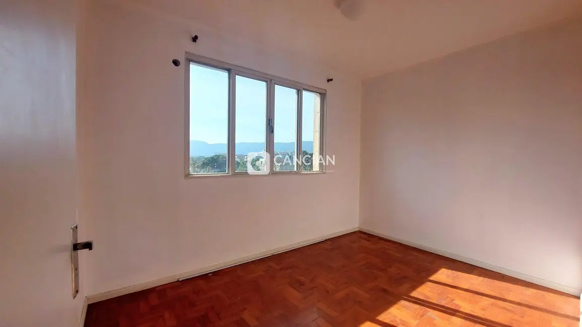 Foto 9 de Apartamento com 3 quartos à venda, 112m2 em Nossa Senhora do Rosário, Santa Maria - RS