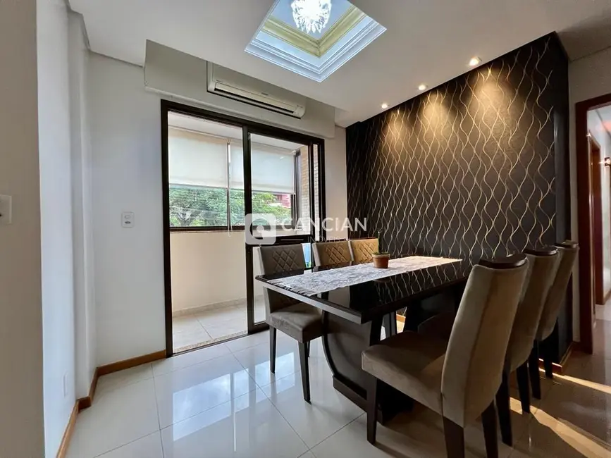 Foto 6 de Apartamento com 3 quartos à venda, 130m2 em Nossa Senhora de Lourdes, Santa Maria - RS