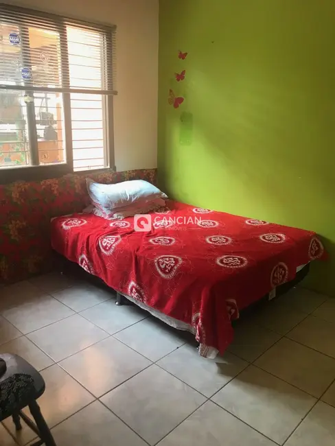Casa com 4 quartos à venda, 270m2 em Duque de Caxias, Santa Maria - RS - imagem 7 Foto 7 de Casa com 4 quartos à venda, 270m2 em Duque de Caxias, Santa Maria - RS