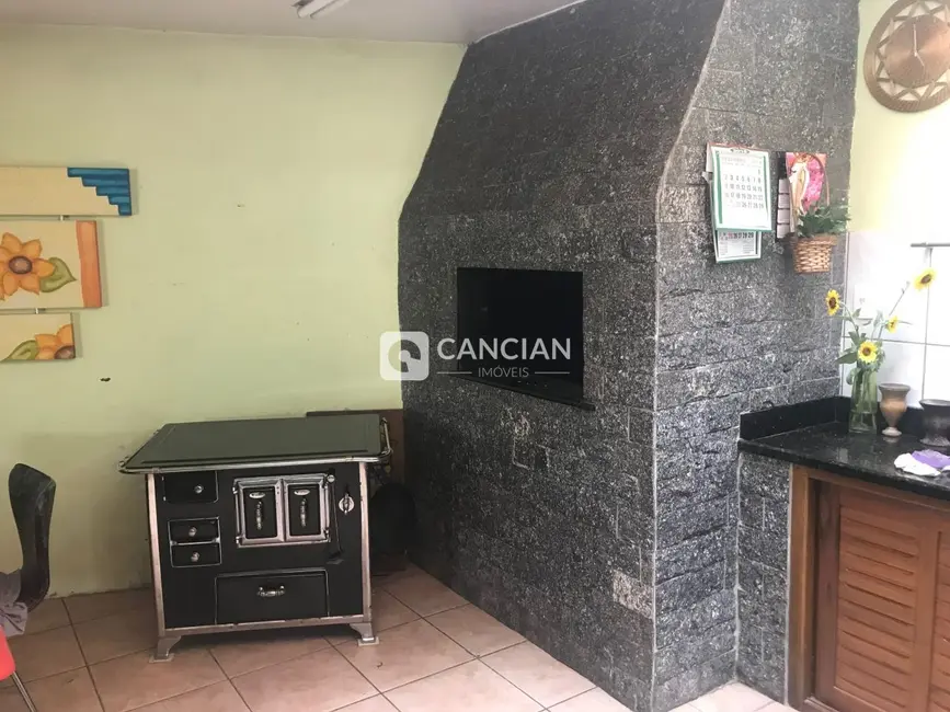 Casa com 4 quartos à venda, 270m2 em Duque de Caxias, Santa Maria - RS - imagem 4 Foto 4 de Casa com 4 quartos à venda, 270m2 em Duque de Caxias, Santa Maria - RS