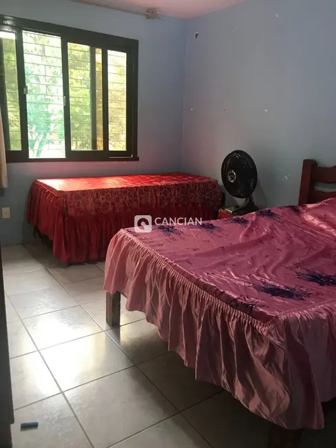 Casa com 4 quartos à venda, 270m2 em Duque de Caxias, Santa Maria - RS - imagem 6 Foto 6 de Casa com 4 quartos à venda, 270m2 em Duque de Caxias, Santa Maria - RS