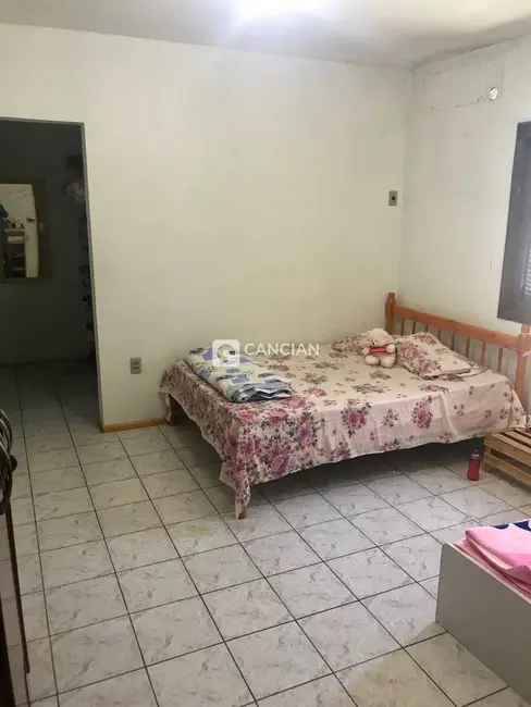 Casa com 4 quartos à venda, 200m2 em Tancredo Neves, Santa Maria - RS - imagem 7 Foto 7 de Casa com 4 quartos à venda, 200m2 em Tancredo Neves, Santa Maria - RS