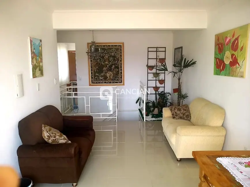 Cobertura com 4 quartos à venda, 151m2 em Duque de Caxias, Santa Maria - RS - imagem 3 Foto 3 de Cobertura com 4 quartos à venda, 151m2 em Duque de Caxias, Santa Maria - RS