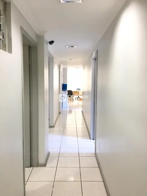 Sala Comercial à venda, 118m2 em Centro Histórico, Porto Alegre - RS - imagem 3 Foto 3 de Sala Comercial à venda, 118m2 em Centro Histórico, Porto Alegre - RS