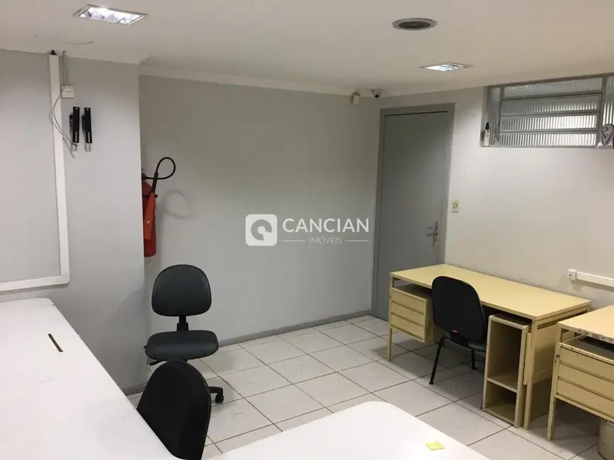 Sala Comercial à venda, 118m2 em Centro Histórico, Porto Alegre - RS - imagem 9 Foto 9 de Sala Comercial à venda, 118m2 em Centro Histórico, Porto Alegre - RS