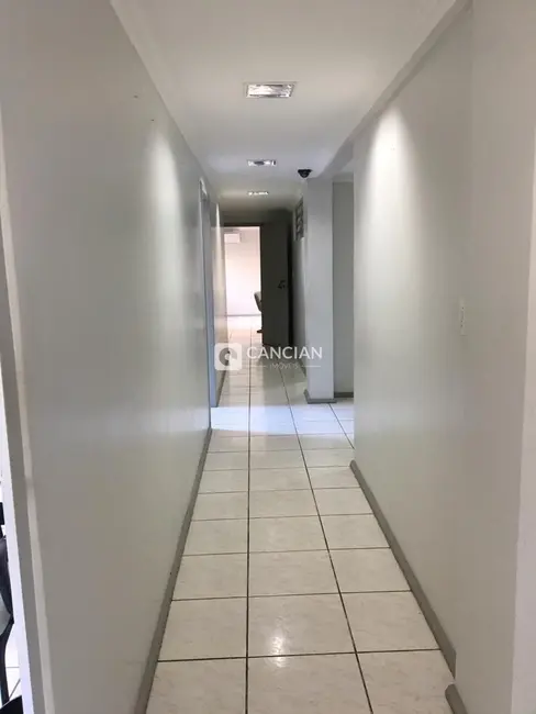 Sala Comercial à venda, 118m2 em Centro Histórico, Porto Alegre - RS - imagem 5 Foto 5 de Sala Comercial à venda, 118m2 em Centro Histórico, Porto Alegre - RS