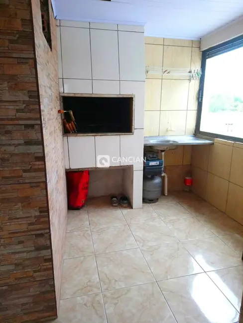 Casa com 3 quartos à venda, 160m2 em Urlândia, Santa Maria - RS - imagem 4 Foto 4 de Casa com 3 quartos à venda, 160m2 em Urlândia, Santa Maria - RS