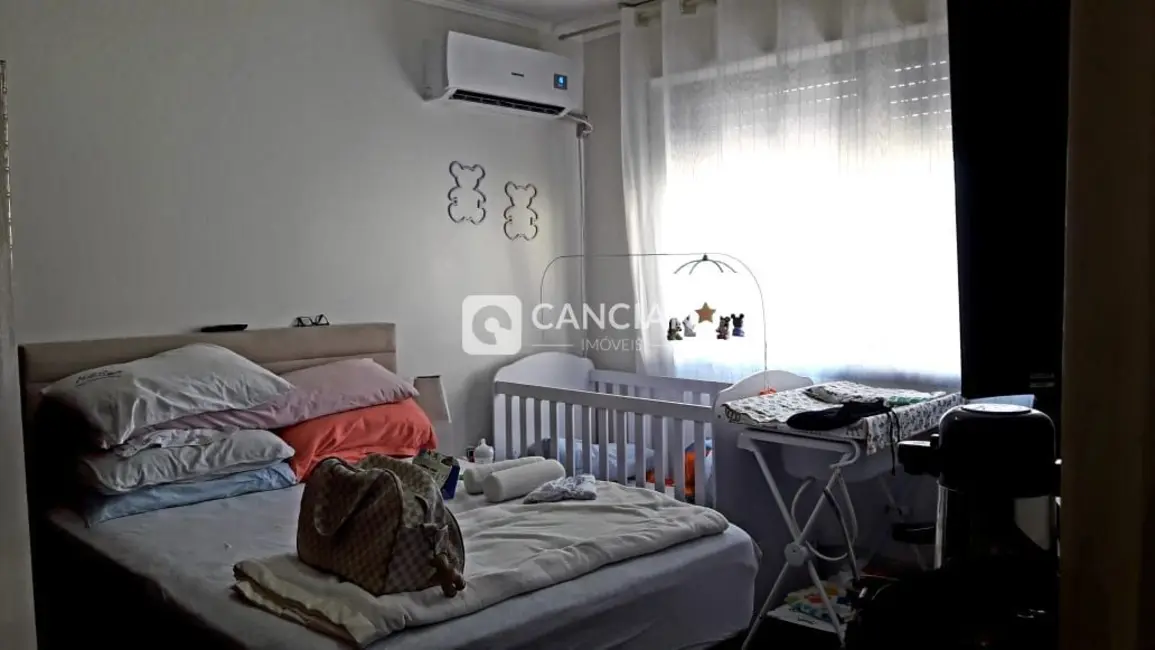 Foto 4 de Apartamento com 3 quartos à venda, 112m2 em Nossa Senhora de Lourdes, Santa Maria - RS