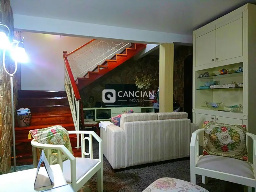 Casa com 3 quartos à venda, 241m2 em Nossa Senhora do Rosário, Santa Maria - RS - imagem 7 Foto 7 de Casa com 3 quartos à venda, 241m2 em Nossa Senhora do Rosário, Santa Maria - RS