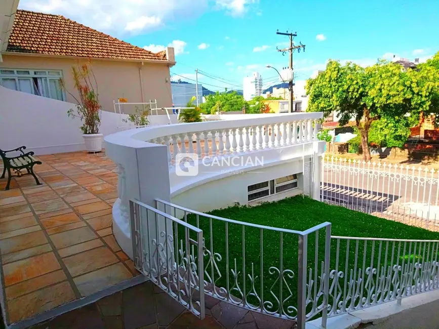 Casa com 3 quartos à venda, 241m2 em Nossa Senhora do Rosário, Santa Maria - RS - imagem 4 Foto 4 de Casa com 3 quartos à venda, 241m2 em Nossa Senhora do Rosário, Santa Maria - RS