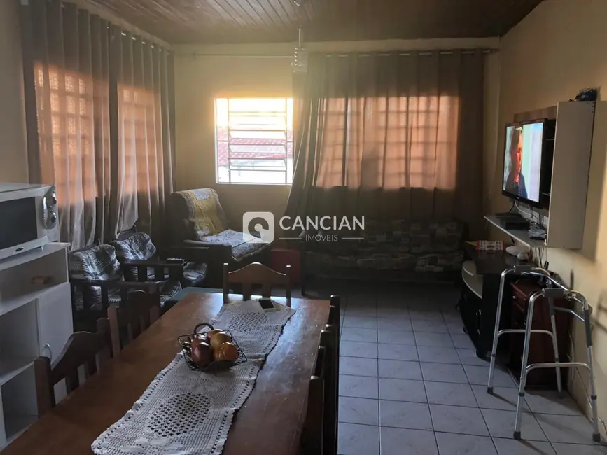Casa com 5 quartos à venda, 320m2 em Nossa Senhora de Lourdes, Santa Maria - RS - imagem 4 Foto 4 de Casa com 5 quartos à venda, 320m2 em Nossa Senhora de Lourdes, Santa Maria - RS