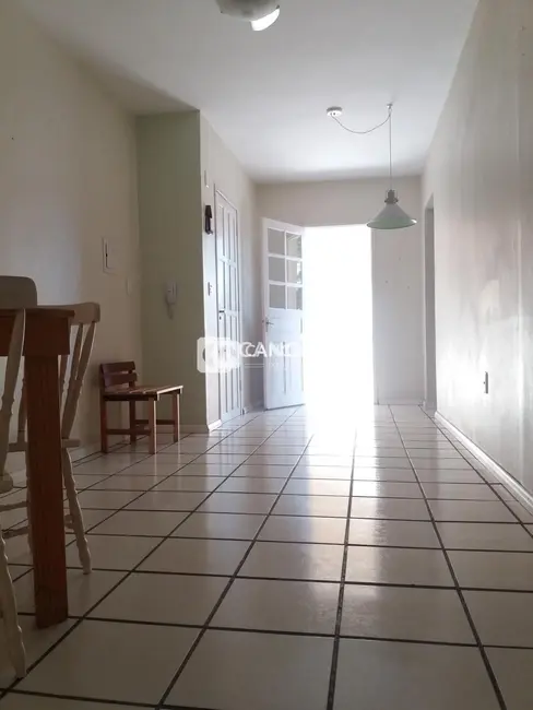 Foto 2 de Apartamento com 2 quartos à venda, 78m2 em Centro, Santa Maria - RS