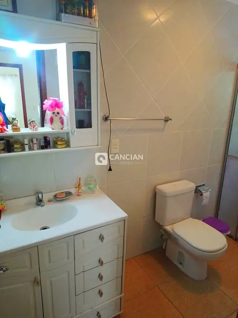 Casa com 3 quartos à venda, 370m2 em Nossa Senhora Medianeira, Santa Maria - RS - imagem 7 Foto 7 de Casa com 3 quartos à venda, 370m2 em Nossa Senhora Medianeira, Santa Maria - RS