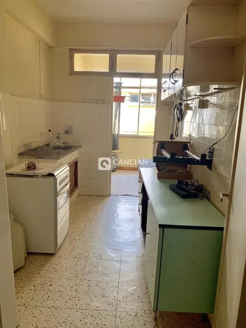 Foto 3 de Apartamento com 3 quartos à venda, 82m2 em Centro, Santa Maria - RS