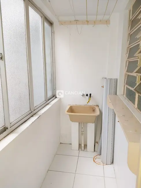 Foto 8 de Apartamento com 3 quartos à venda, 78m2 em Nossa Senhora de Fátima, Santa Maria - RS