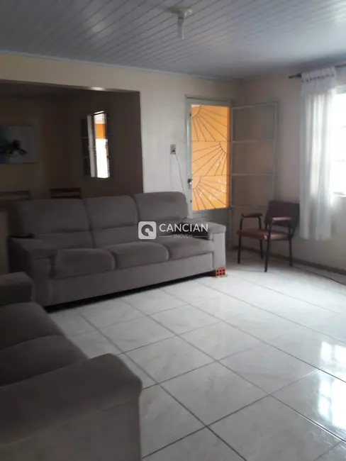 Casa com 3 quartos à venda, 166m2 em Juscelino Kubitschek, Santa Maria - RS - imagem 5 Foto 5 de Casa com 3 quartos à venda, 166m2 em Juscelino Kubitschek, Santa Maria - RS