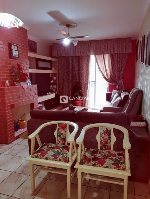 Foto 3 de Apartamento com 3 quartos à venda, 124m2 em Nossa Senhora de Lourdes, Santa Maria - RS