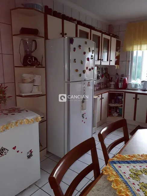 Foto 8 de Apartamento com 3 quartos à venda, 124m2 em Nossa Senhora de Lourdes, Santa Maria - RS