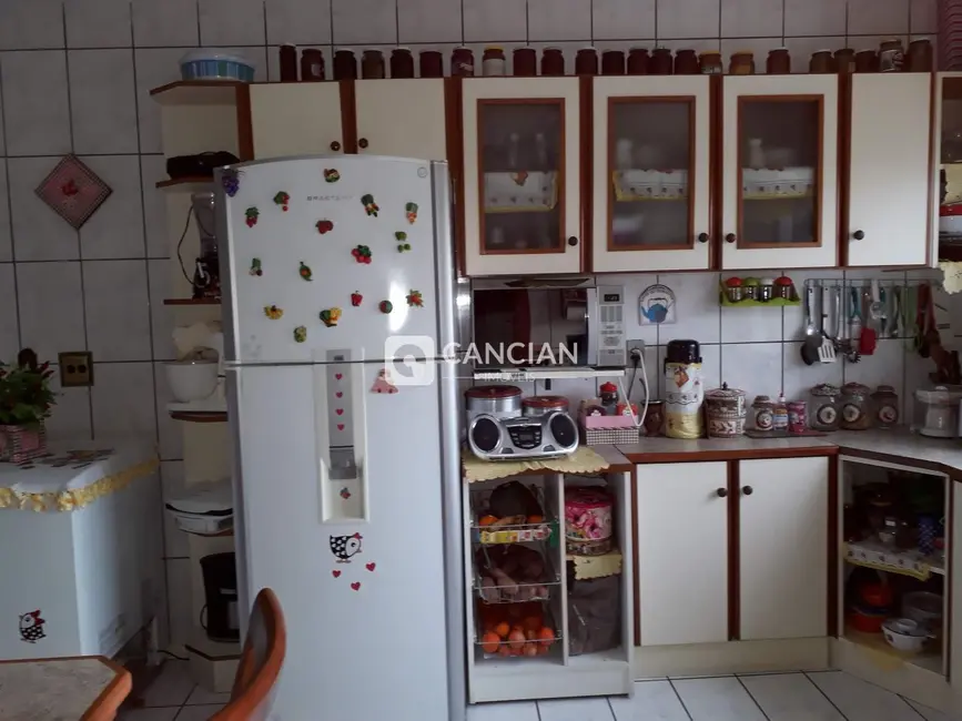 Foto 9 de Apartamento com 3 quartos à venda, 124m2 em Nossa Senhora de Lourdes, Santa Maria - RS