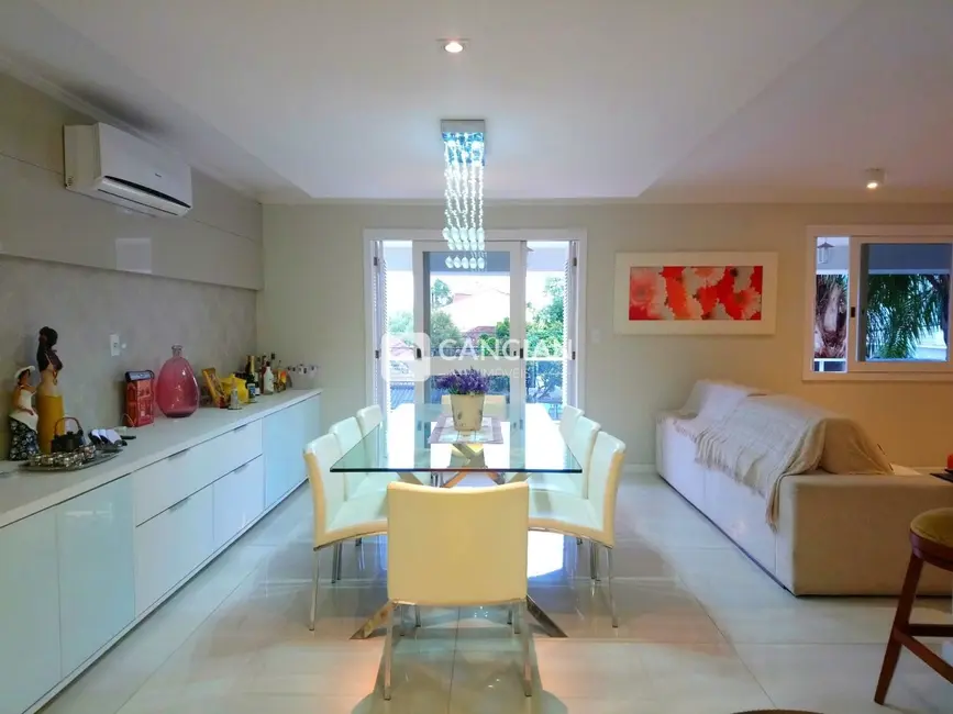 Foto 4 de Casa com 4 quartos à venda, 465m2 em Nossa Senhora do Perpétuo Socorro, Santa Maria - RS