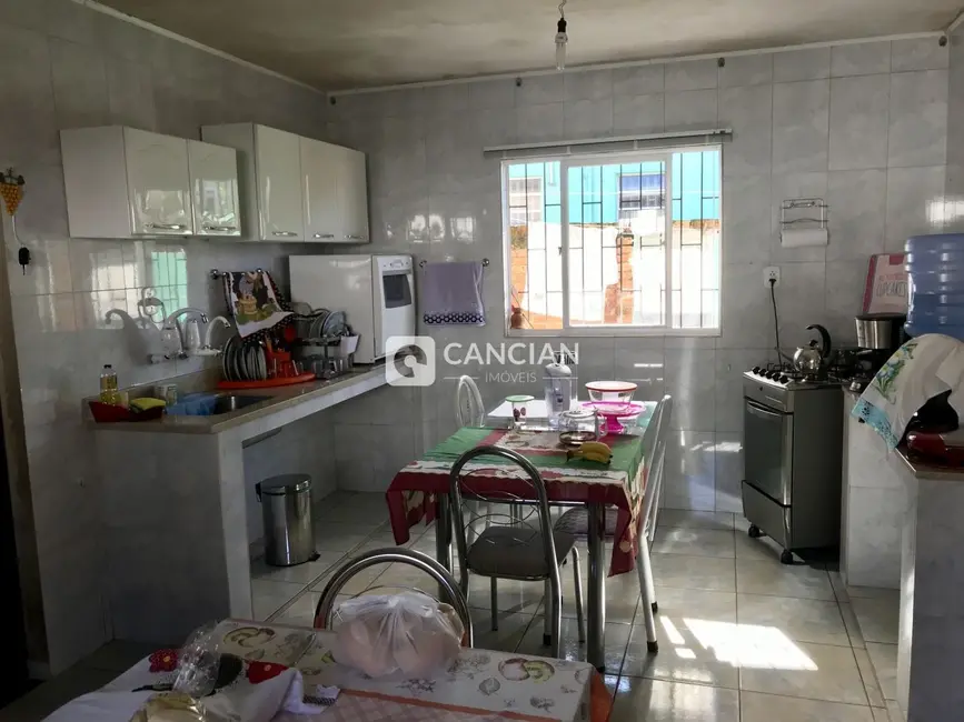 Casa com 4 quartos à venda, 187m2 em Itararé, Santa Maria - RS - imagem 3 Foto 3 de Casa com 4 quartos à venda, 187m2 em Itararé, Santa Maria - RS