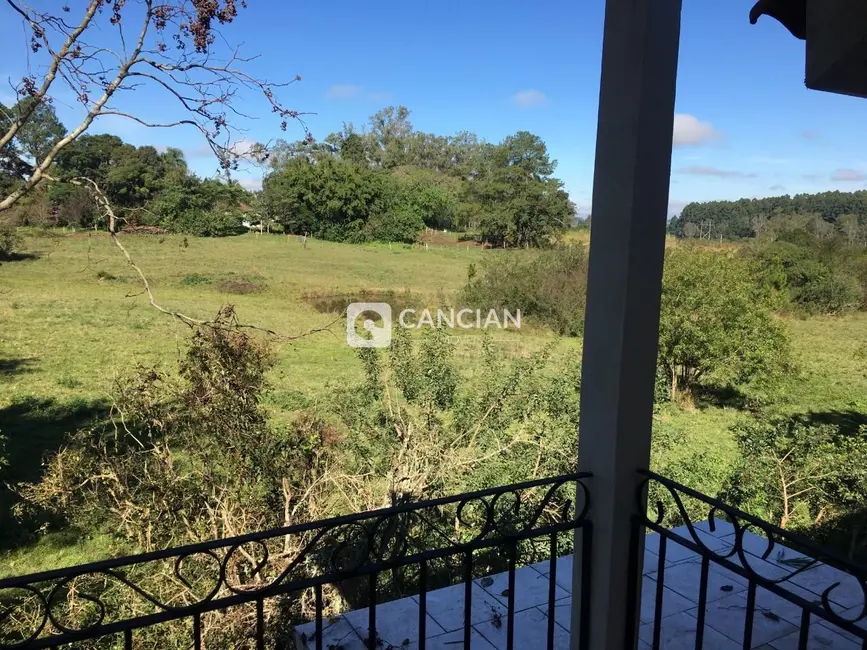 Casa com 5 quartos à venda, 410m2 em Camobi, Santa Maria - RS - imagem 7 Foto 7 de Casa com 5 quartos à venda, 410m2 em Camobi, Santa Maria - RS