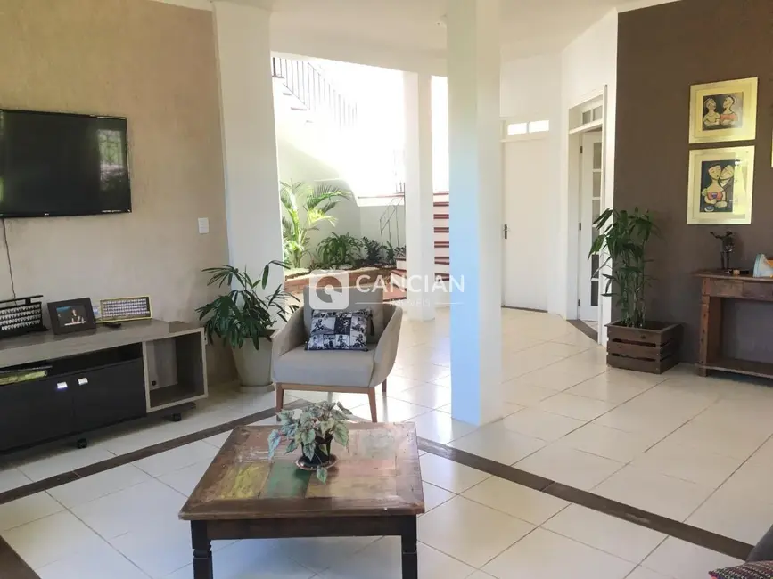 Casa com 5 quartos à venda, 410m2 em Camobi, Santa Maria - RS - imagem 5 Foto 5 de Casa com 5 quartos à venda, 410m2 em Camobi, Santa Maria - RS