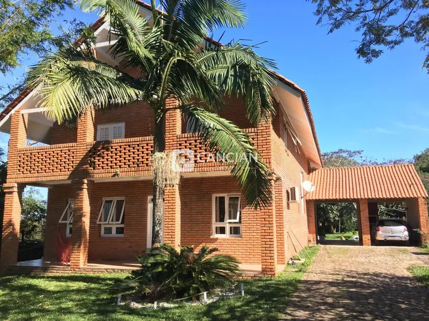 Foto 2 de Casa com 5 quartos à venda, 410m2 em Camobi, Santa Maria - RS