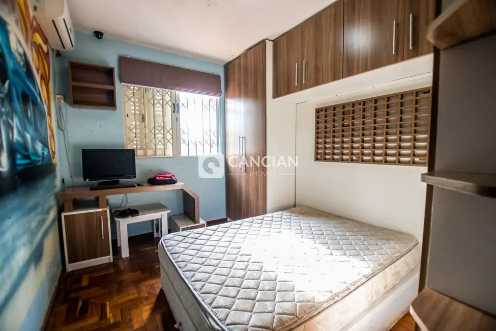 Casa com 4 quartos à venda, 398m2 em Nossa Senhora de Lourdes, Santa Maria - RS - imagem 5 Foto 5 de Casa com 4 quartos à venda, 398m2 em Nossa Senhora de Lourdes, Santa Maria - RS