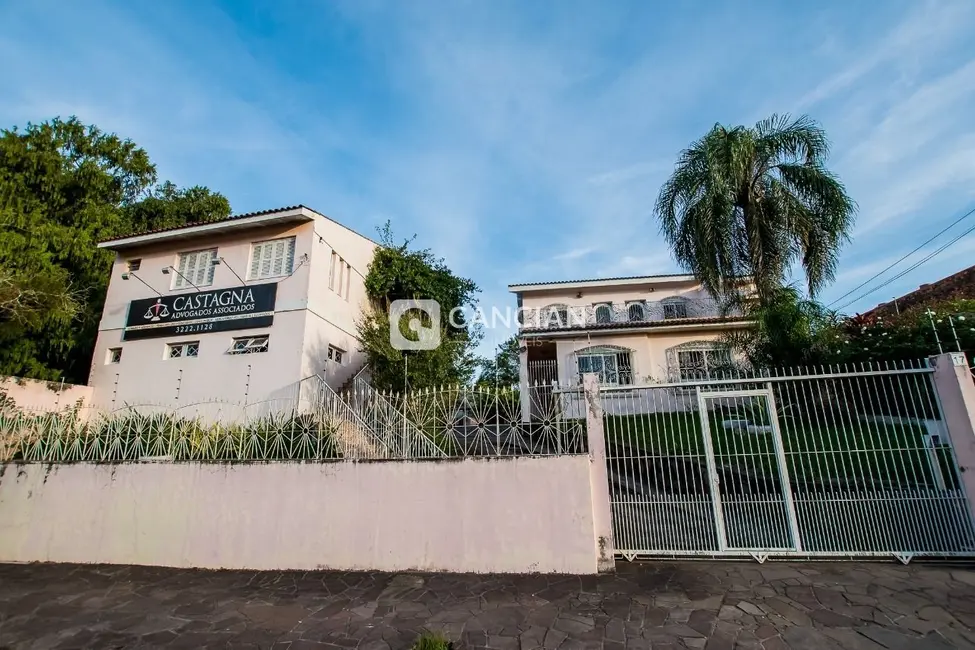 Foto 1 de Casa com 3 quartos à venda, 300m2 em Nossa Senhora do Perpétuo Socorro, Santa Maria - RS