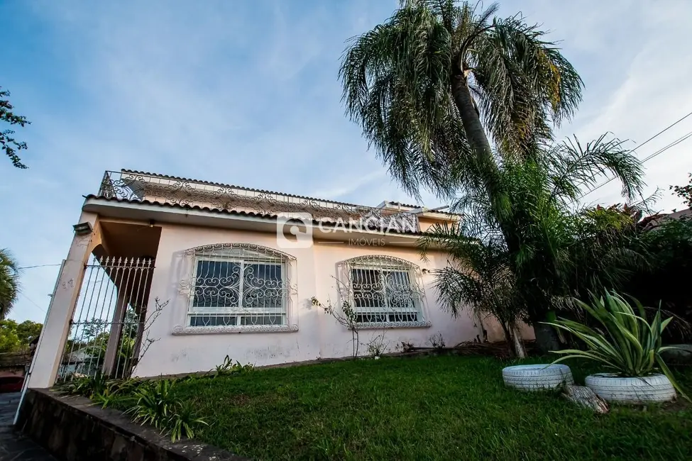 Foto 2 de Casa com 3 quartos à venda, 300m2 em Nossa Senhora do Perpétuo Socorro, Santa Maria - RS