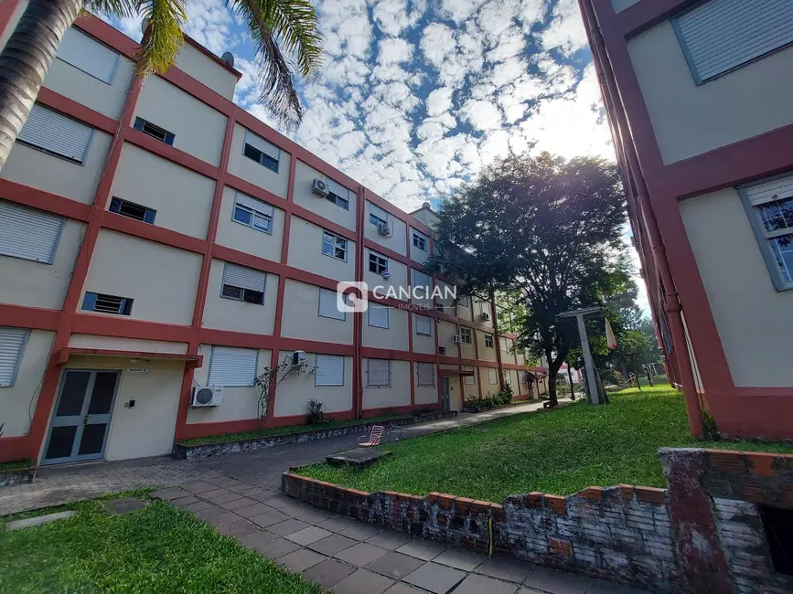 Foto 3 de Apartamento com 2 quartos à venda, 48m2 em Nossa Senhora de Lourdes, Santa Maria - RS