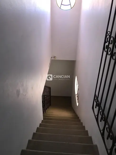 Casa com 4 quartos à venda, 272m2 em Centro, Santa Maria - RS - imagem 3 Foto 3 de Casa com 4 quartos à venda, 272m2 em Centro, Santa Maria - RS