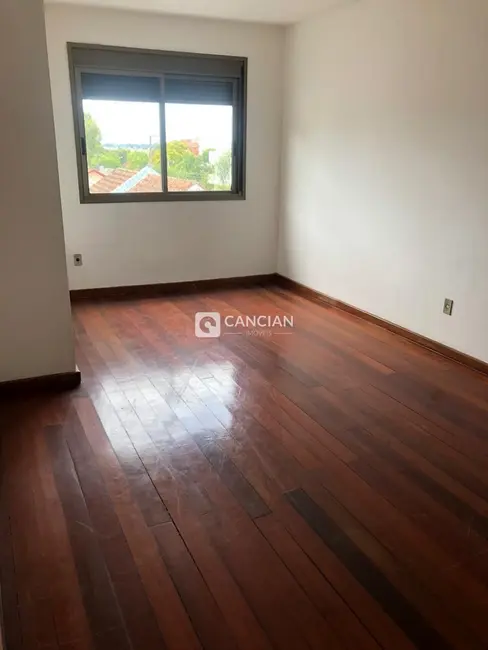 Apartamento com 3 quartos para alugar, 146m2 em Nossa Senhora Medianeira, Santa Maria - RS - imagem 9 Foto 9 de Apartamento com 3 quartos para alugar, 146m2 em Nossa Senhora Medianeira, Santa Maria - RS