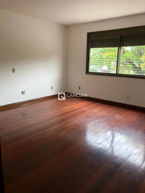 Apartamento com 3 quartos para alugar, 146m2 em Nossa Senhora Medianeira, Santa Maria - RS - imagem 8 Foto 8 de Apartamento com 3 quartos para alugar, 146m2 em Nossa Senhora Medianeira, Santa Maria - RS