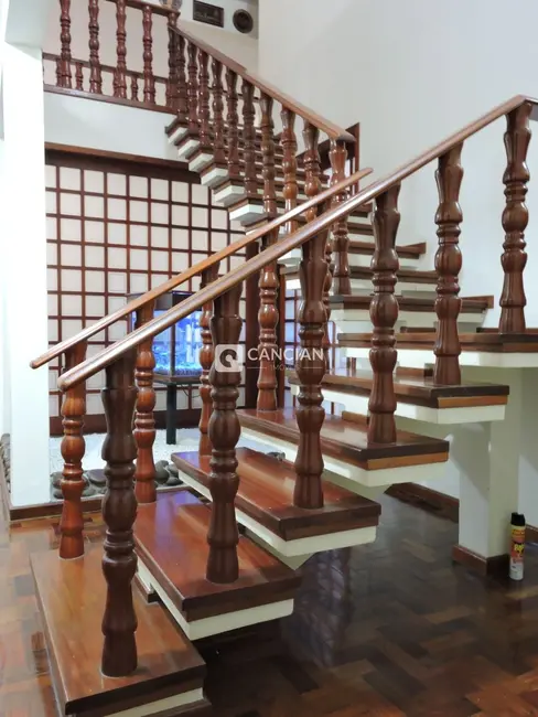 Casa com 4 quartos para alugar, 260m2 em Camobi, Santa Maria - RS - imagem 6 Foto 6 de Casa com 4 quartos para alugar, 260m2 em Camobi, Santa Maria - RS