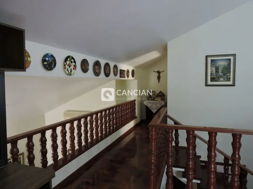 Casa com 4 quartos para alugar, 260m2 em Camobi, Santa Maria - RS - imagem 9 Foto 9 de Casa com 4 quartos para alugar, 260m2 em Camobi, Santa Maria - RS