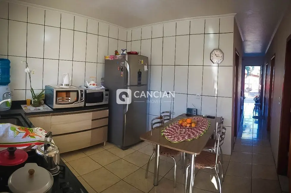 Casa com 3 quartos à venda, 182m2 em Tomazetti, Santa Maria - RS - imagem 3 Foto 3 de Casa com 3 quartos à venda, 182m2 em Tomazetti, Santa Maria - RS