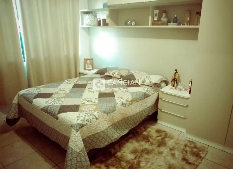 Casa com 3 quartos à venda, 182m2 em Tomazetti, Santa Maria - RS - imagem 6 Foto 6 de Casa com 3 quartos à venda, 182m2 em Tomazetti, Santa Maria - RS