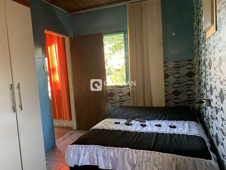 Casa com 3 quartos à venda, 90m2 em Juscelino Kubitschek, Santa Maria - RS - imagem 4 Foto 4 de Casa com 3 quartos à venda, 90m2 em Juscelino Kubitschek, Santa Maria - RS