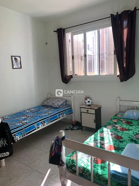 Casa com 4 quartos à venda, 150m2 em Camobi, Santa Maria - RS - imagem 7 Foto 7 de Casa com 4 quartos à venda, 150m2 em Camobi, Santa Maria - RS