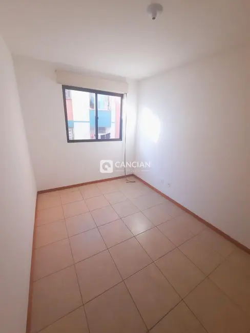 Foto 8 de Apartamento com 2 quartos à venda, 75m2 em Nossa Senhora de Fátima, Santa Maria - RS