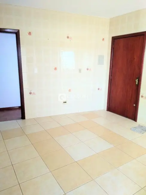 Foto 3 de Apartamento com 3 quartos à venda, 100m2 em Camobi, Santa Maria - RS